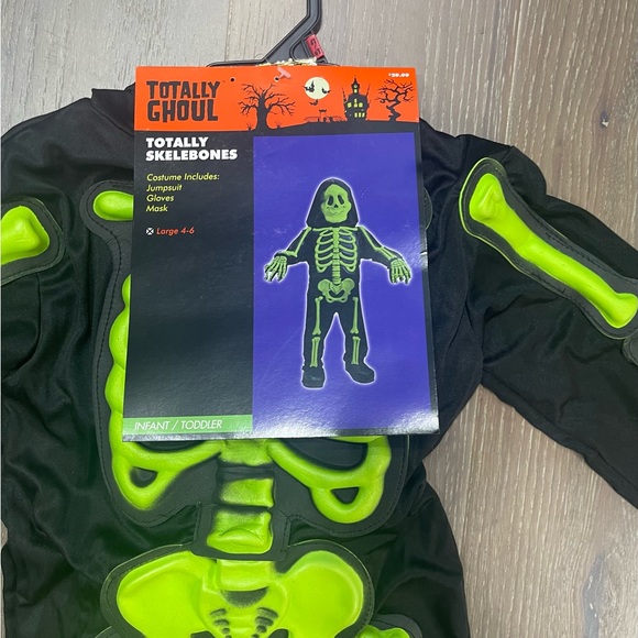 Totally Ghoul Totally Skelebones. NWT. Large 4-6 Infant/toddler - Picture 2 of 3